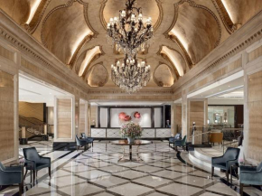Отель The Langham Hong Kong  Гонконг